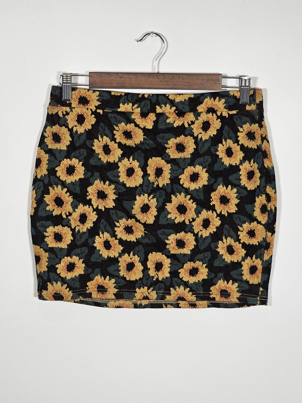 Pins and Needles Sunflower Print Mini Skirt - Black/Yellow/Green Sz M